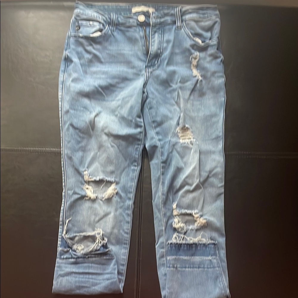 KanCan Blue Cropped Distressed Jeans